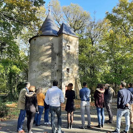 Un séjour d'exception au Logis du Château Saint-Pierre-de-l'Isle Esterno foto