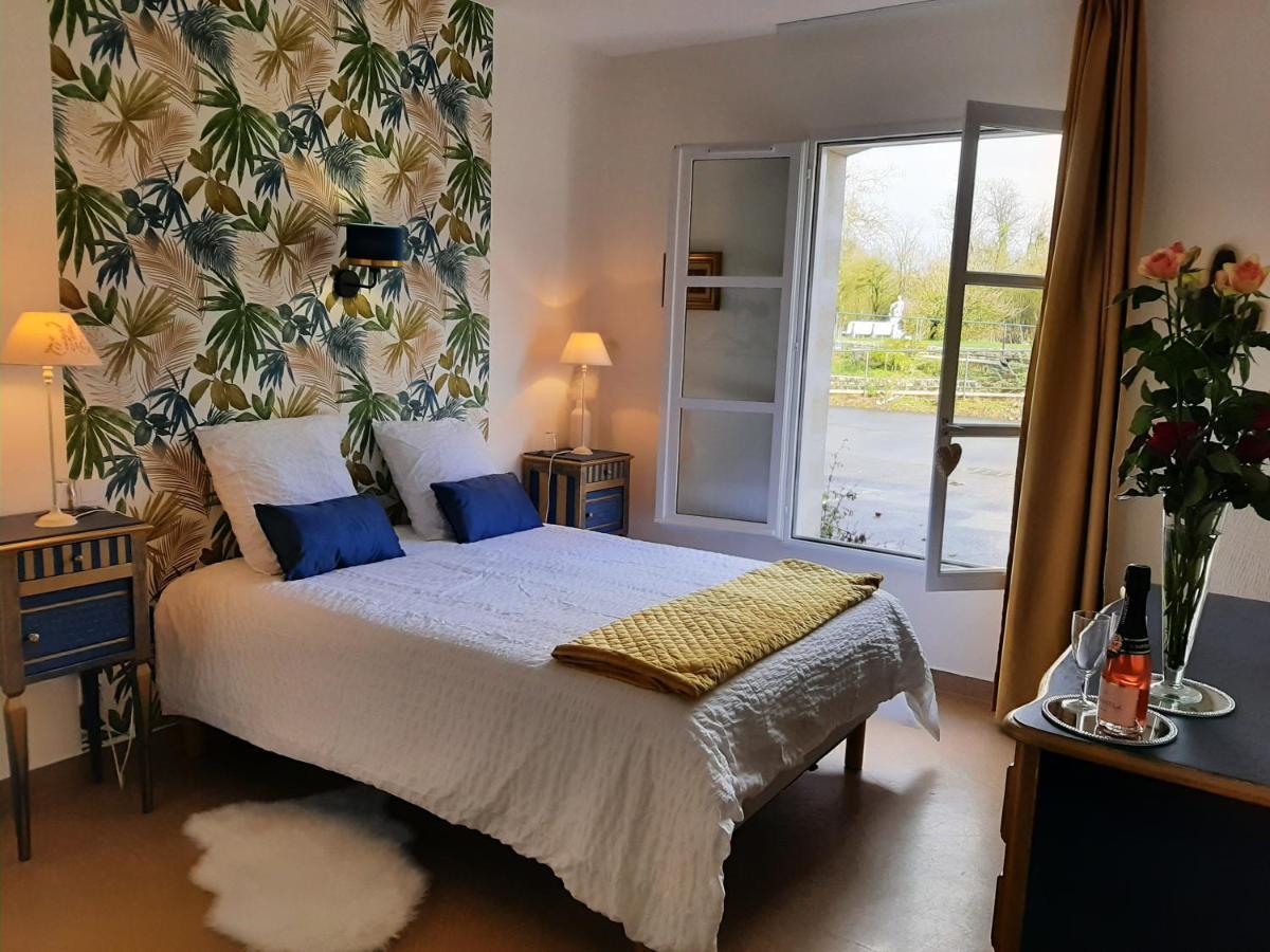 Un séjour d'exception au Logis du Château Saint-Pierre-de-l'Isle Esterno foto