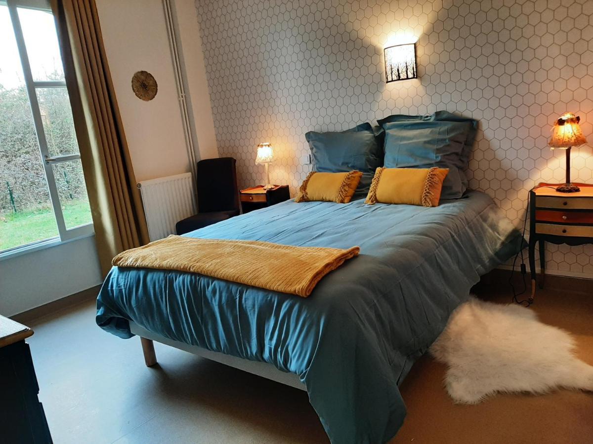 Un séjour d'exception au Logis du Château Saint-Pierre-de-l'Isle Esterno foto