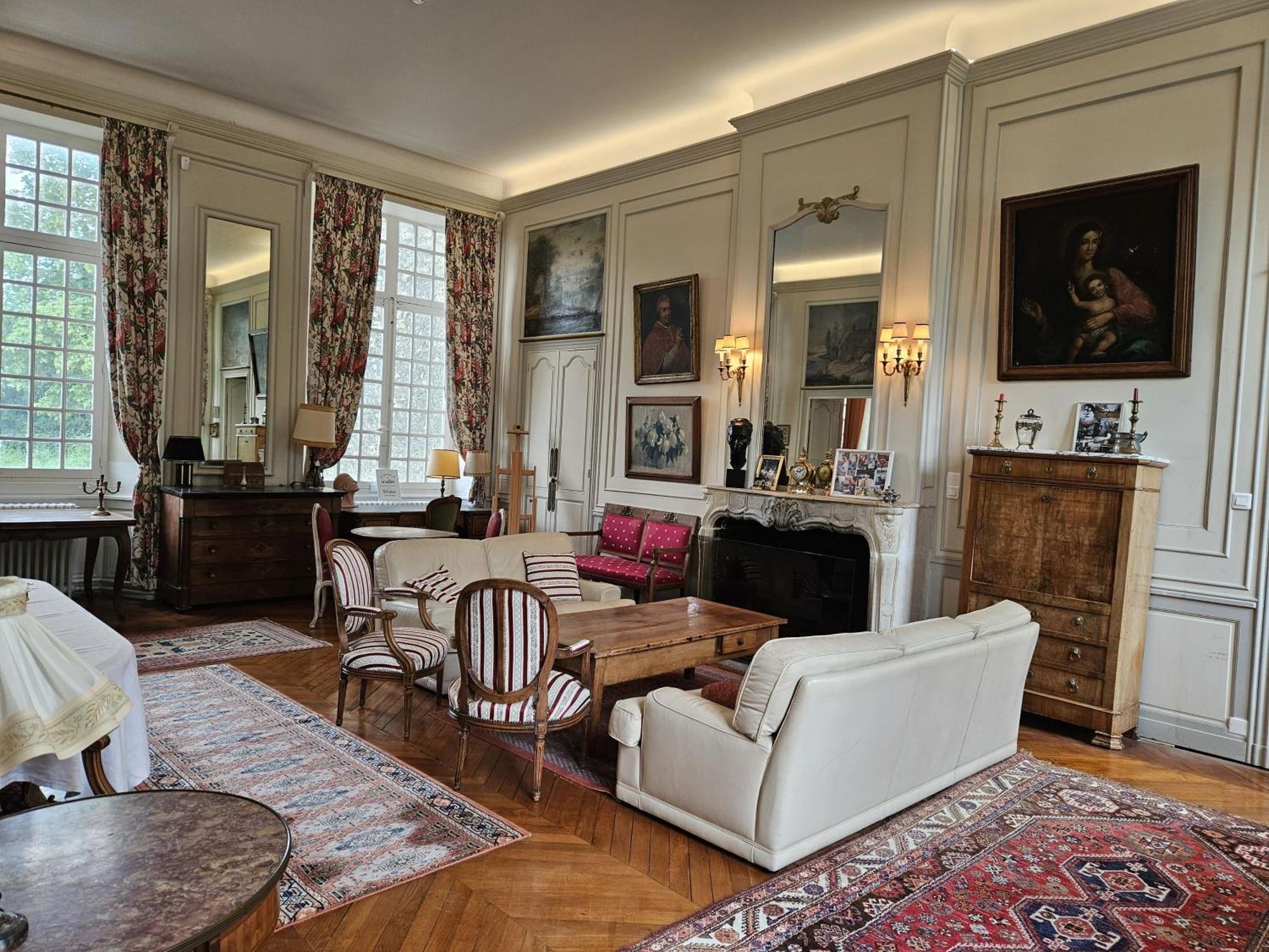 Un séjour d'exception au Logis du Château Saint-Pierre-de-l'Isle Esterno foto